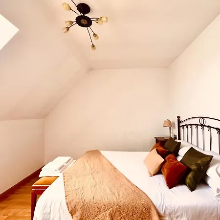 Housingleon - Conde Duplex Con Garaje Gratuito Apartment *