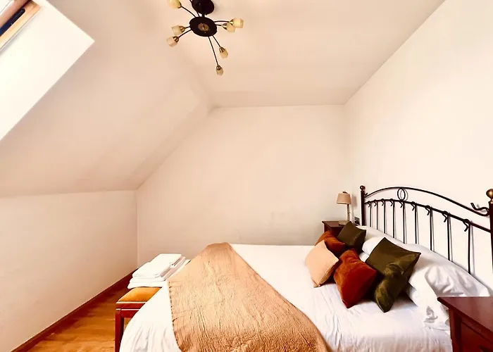 Housingleon - Conde Duplex Con Garaje Gratuito Appartamento *